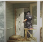 Видео: Установка финской входной двери